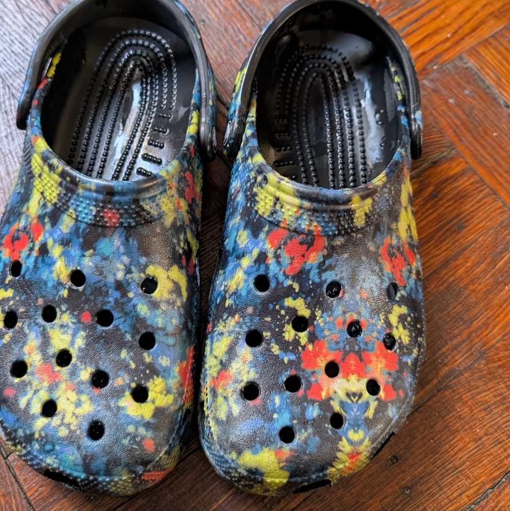 Crocs